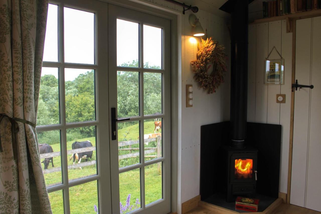 The Parlour, For Alton Towers & The Peak District Villa Uttoxeter Eksteriør bilde